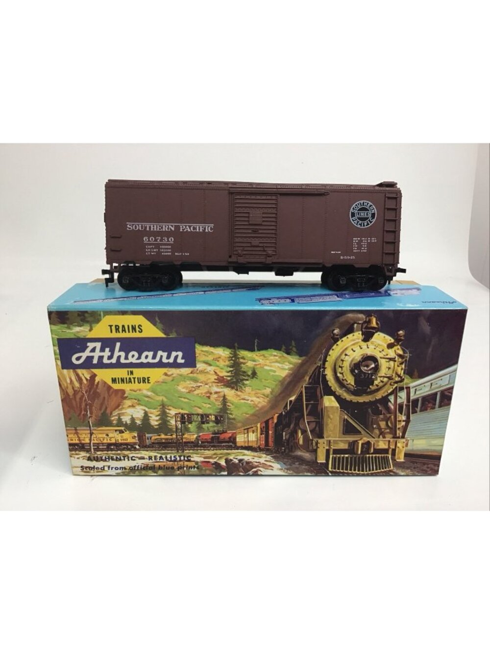 Athearn HO Scale Brown Southern Pacific 40' Single Door Box Car #60730